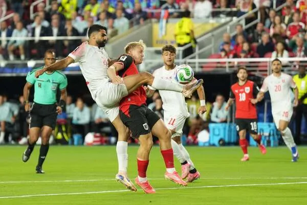 63 أم 67؟.. خلط بين تصنيف فيفا الرسمي والمباشر يربك جماهير النشامى