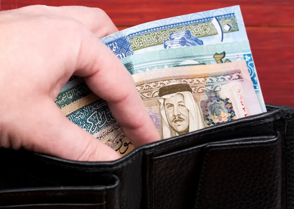 تغيب بسبب النتيجة.. فكانت العقوبة أقسى من خسارة النشامى!