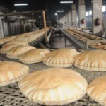 جدل "الخبز الملوّن" يتصاعد.. ونقابة المخابز ترد: الاتهامات بلا دليل