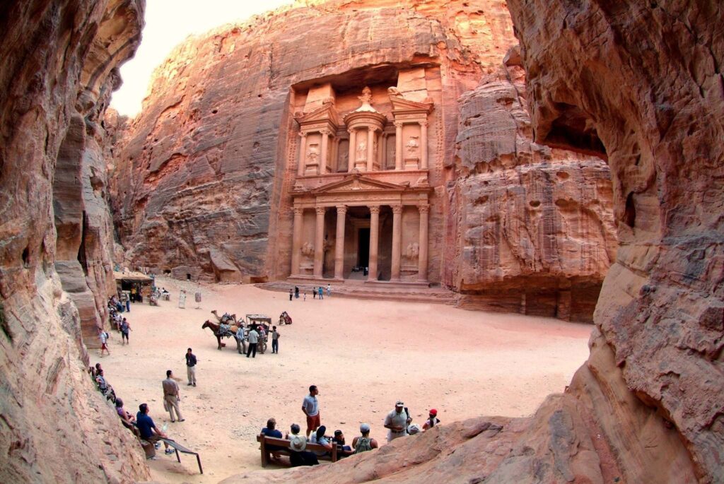 من يزور آثار الأردن أكثر؟.. أرقام جديدة تكشف مفاجأة في جنسيات الزوار