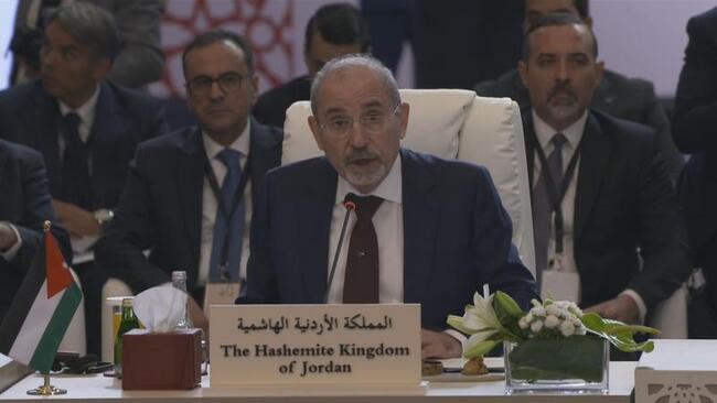 الصفدي: انتهاكات إسرائيل في القدس تهدد بإشعال المنطقة