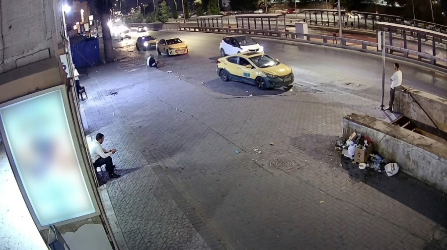 فاجعة في شارع الجامعة.. وفاة شابين بحادثي دهس