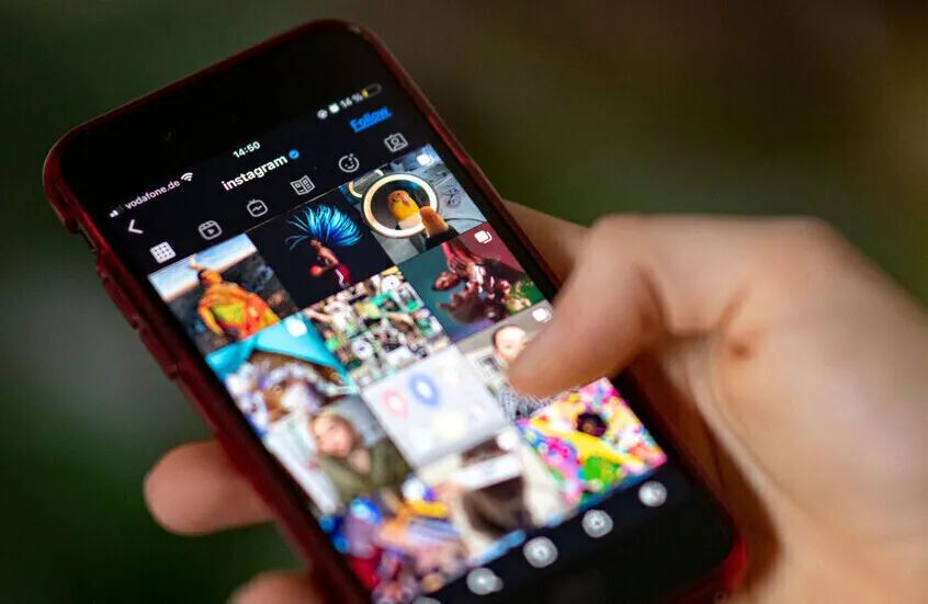 «إنستغرام» يوسّع التحكم بالملف الشخصي.. أضف المنشورات التي وُسِمت فيها إلى شبكتك