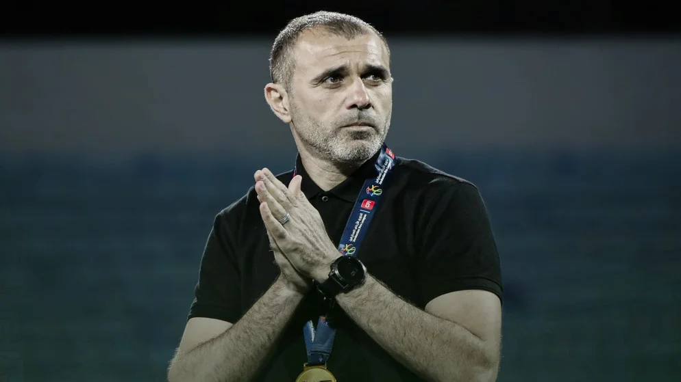 بعد الخماسية والتعادل.. الحسين إربد يطيح بأحمد هايل
