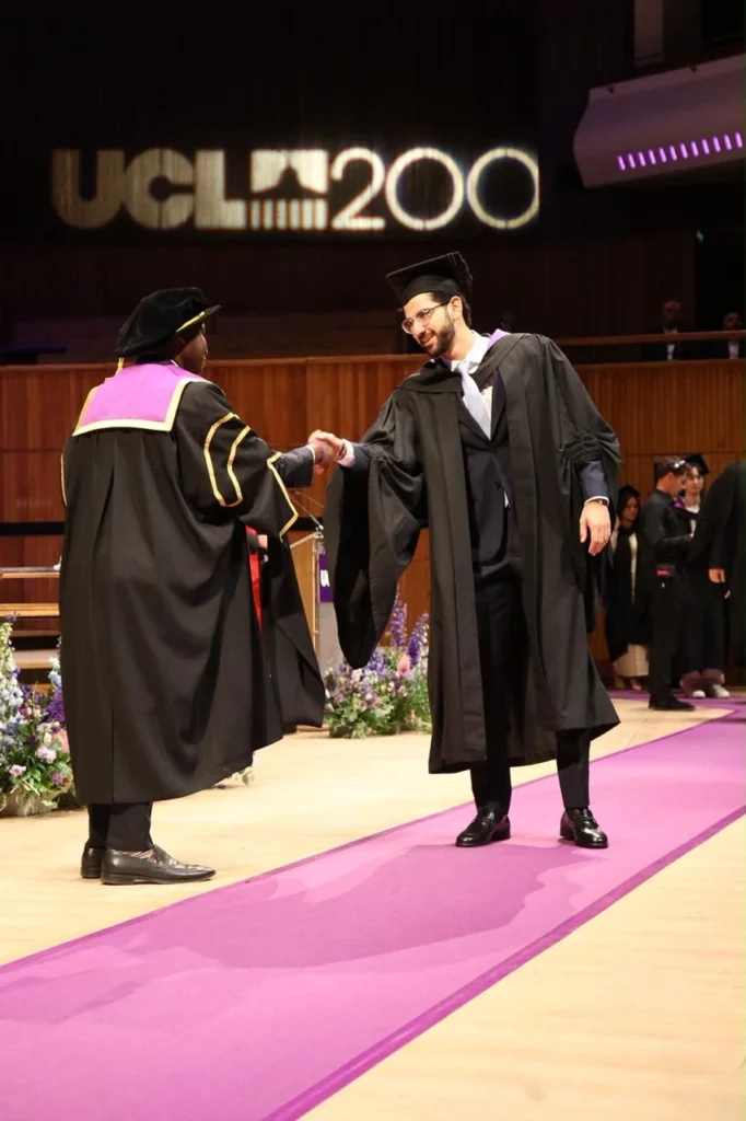 تهنئة للمهندس محمد القماز الخريسات بمناسبة تخرجه من جامعة كوليدج لندن
