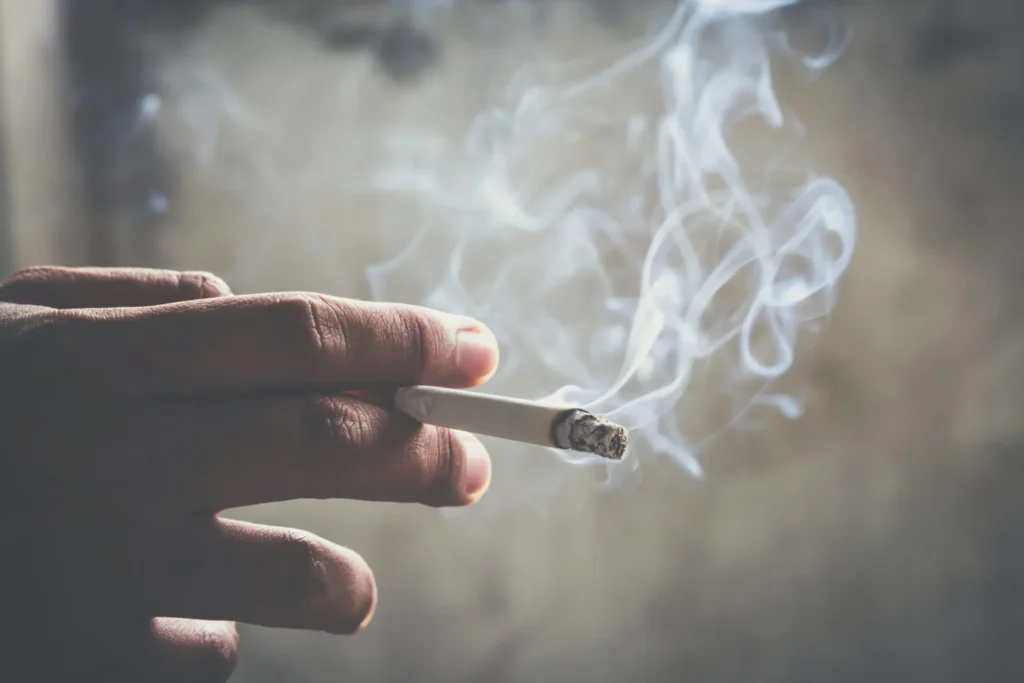 التدخين تحت المراقبة.. أجهزة ذكية لرصد المخالفات في عمّان