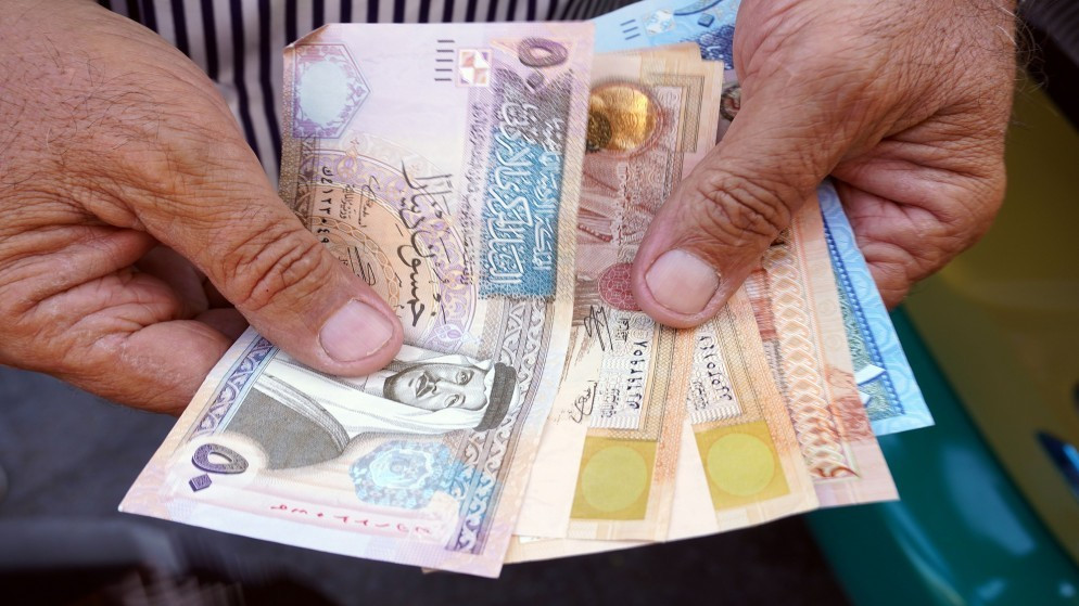 ارتفاع حجم القروض "غير العاملة" لدى البنوك إلى 1.988 مليار دينار