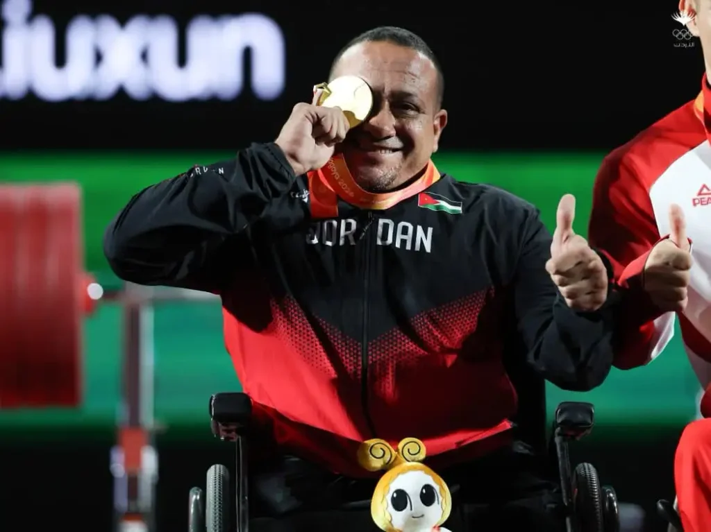 عمر قرادة يهدي الأردن ذهبيته الأولى في بارالمبية ناغويا 2026