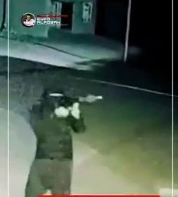 ما حقيقة فيديو إطلاق ملثم قذيفة «آر بي جي» على منزل في درعا السورية ؟